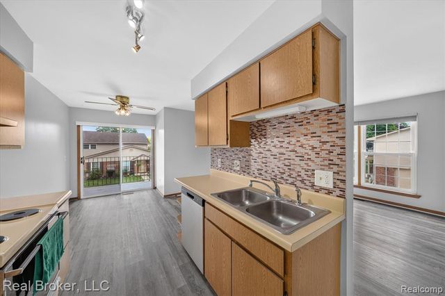 68457 Rosewood Lane, Richmond, MI 48062