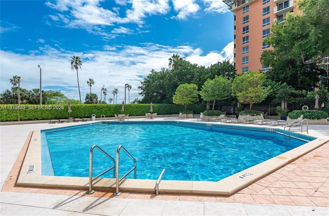 2901 S Bayshore Dr 8A, Miami, FL 33133