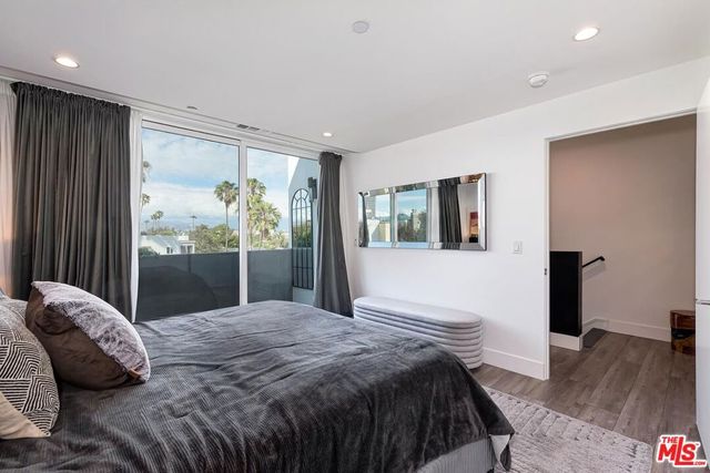 5504 W Olympic Boulevard, Los Angeles, CA 90036