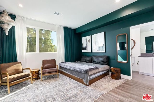 5504 W Olympic Boulevard, Los Angeles, CA 90036