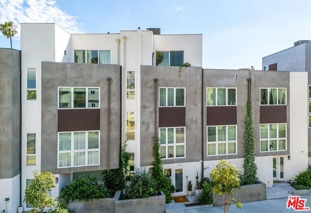 5504 W Olympic Boulevard, Los Angeles, CA 90036