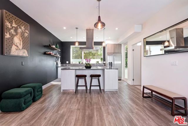 5504 W Olympic Boulevard, Los Angeles, CA 90036