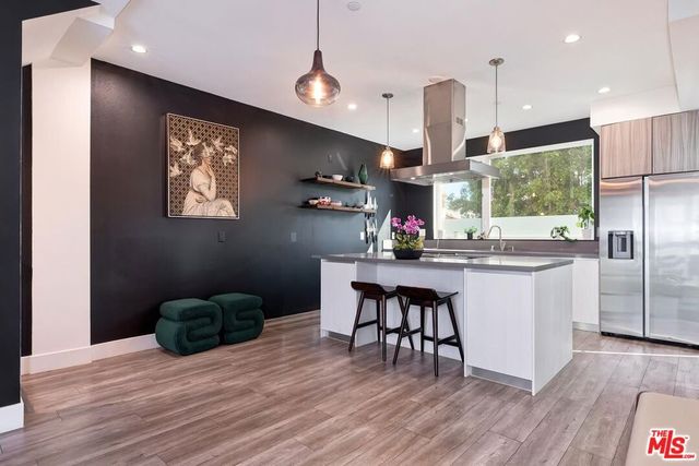 5504 W Olympic Boulevard, Los Angeles, CA 90036