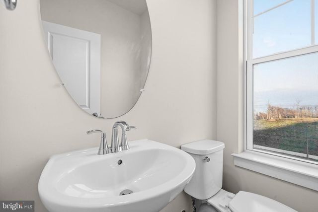 1581 SANDPIPER BAY LOOP, Dumfries, VA 22026