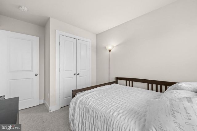 1581 SANDPIPER BAY LOOP, Dumfries, VA 22026