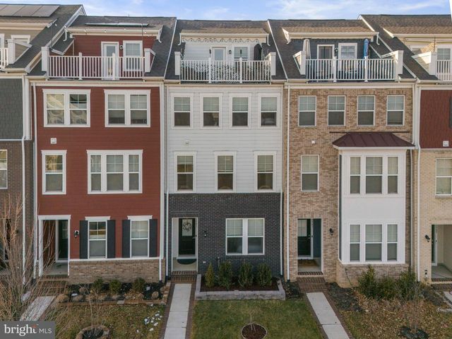 1581 SANDPIPER BAY LOOP, Dumfries, VA 22026