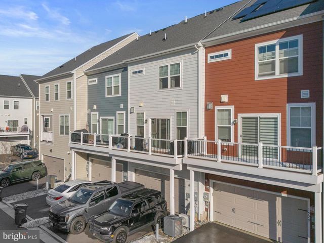 1581 SANDPIPER BAY LOOP, Dumfries, VA 22026