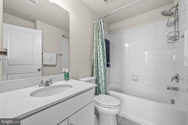 1581 SANDPIPER BAY LOOP, Dumfries, VA 22026