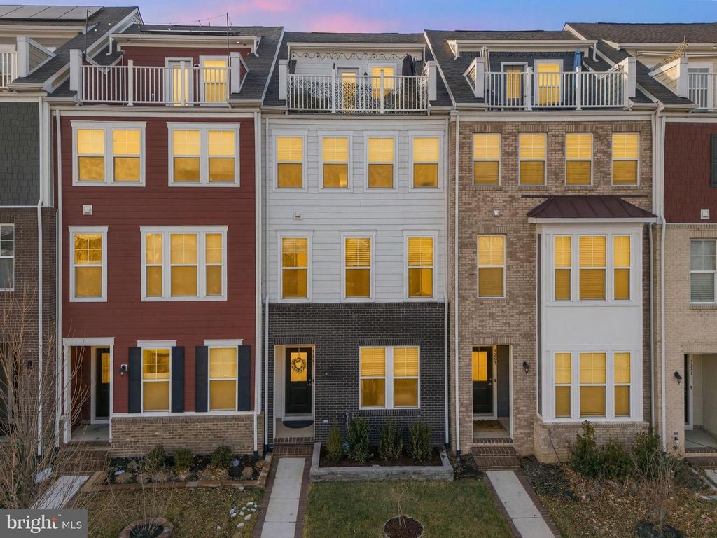 1581 SANDPIPER BAY LOOP, Dumfries, VA 22026