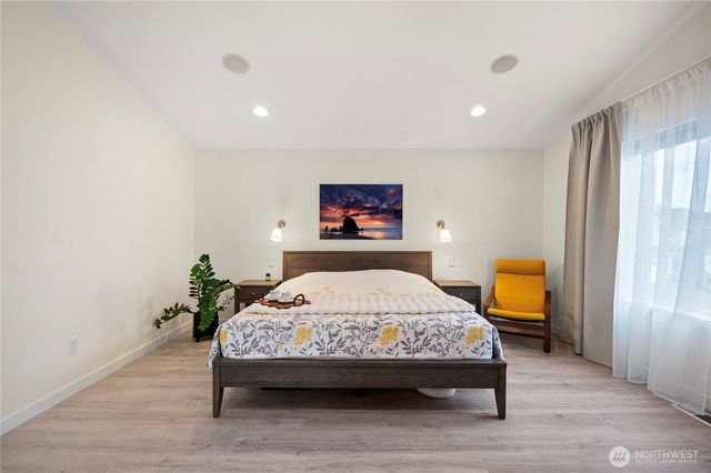 20013 9th Place W, Lynnwood, WA 98036