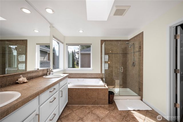 20013 9th Place W, Lynnwood, WA 98036