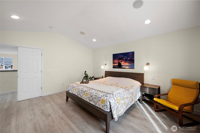 20013 9th Place W, Lynnwood, WA 98036