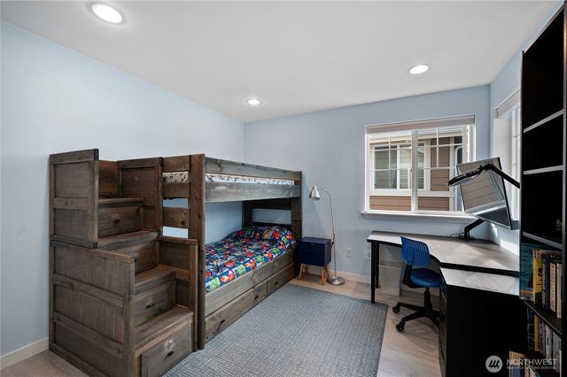 20013 9th Place W, Lynnwood, WA 98036