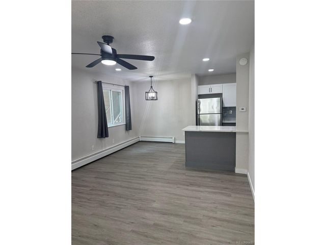 92 Newark St C, Aurora, CO 80012