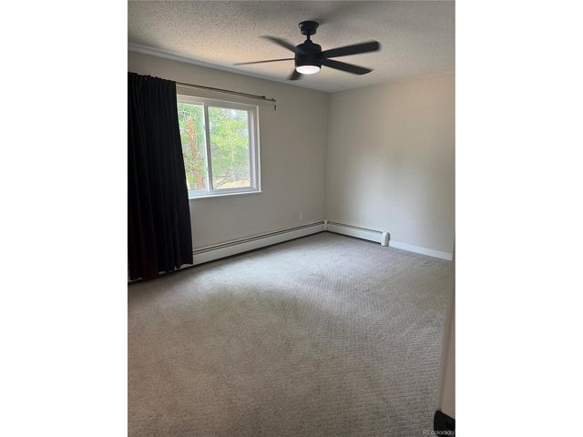 92 Newark St C, Aurora, CO 80012