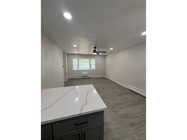 92 Newark St C, Aurora, CO 80012
