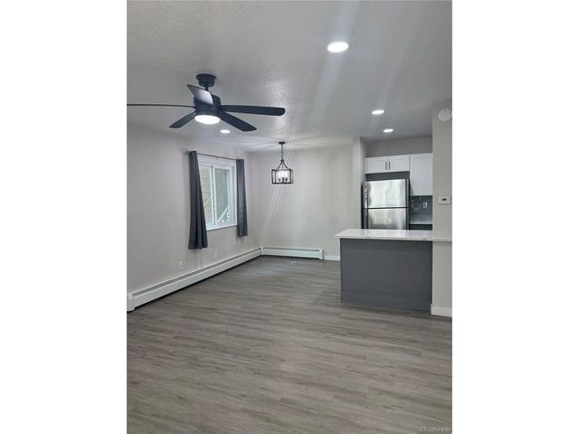 92 Newark St C, Aurora, CO 80012