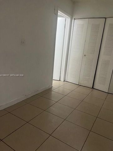 2175 NE 170th St 210, North Miami Beach, FL 33162