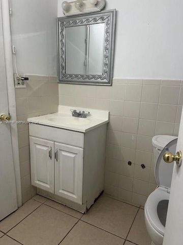 2175 NE 170th St 210, North Miami Beach, FL 33162