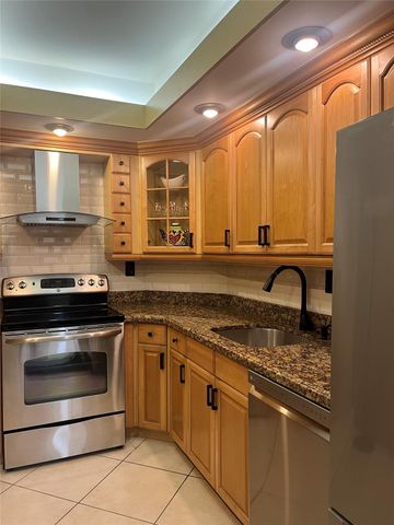 300 Bayview Drive 1911, Sunny Isles Beach, FL 33160