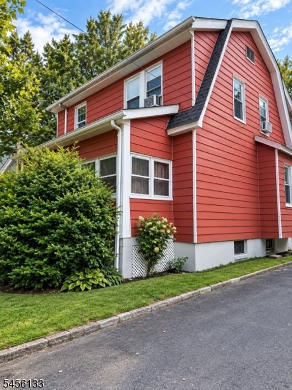235 Franklin Ave, Maplewood Twp., NJ 07040 — photo 2