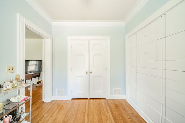1 Whitehall Place, Anderson, IN 46011