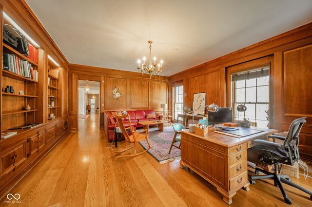 1 Whitehall Place, Anderson, IN 46011