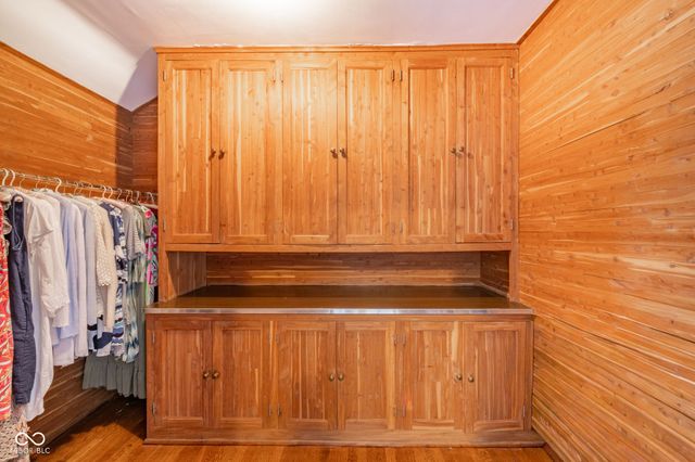 1 Whitehall Place, Anderson, IN 46011