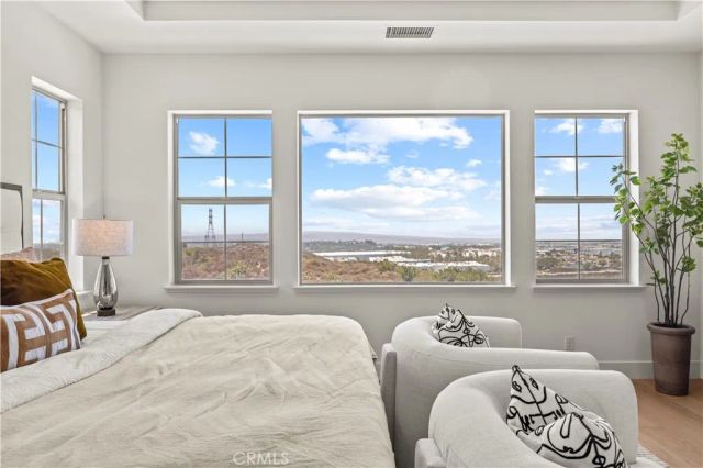 1186 Viejo Hills Dr, Lake Forest, CA 92610