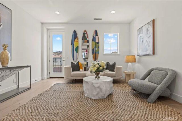 1186 Viejo Hills Dr, Lake Forest, CA 92610