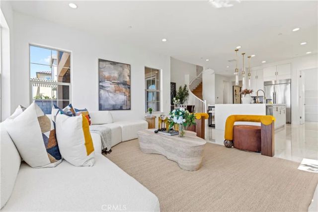 1186 Viejo Hills Dr, Lake Forest, CA 92610