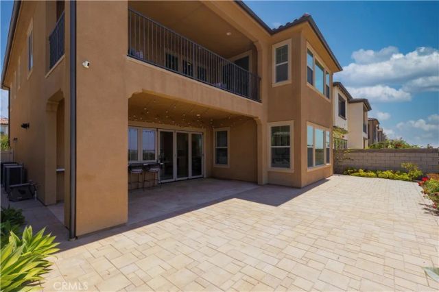 1186 Viejo Hills Dr, Lake Forest, CA 92610