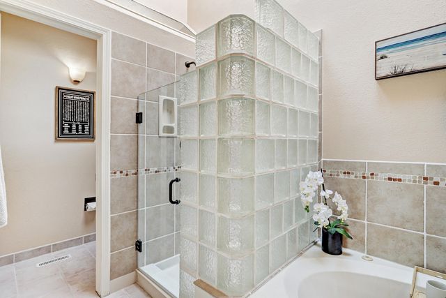 10816 Academy Ridge Road NE, Albuquerque, NM 87111