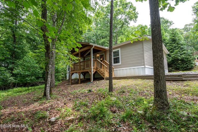 37 Red Wolf Trail, Blairsville, GA 30512