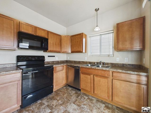 2006 ONeal Pl, Pueblo, CO 81004