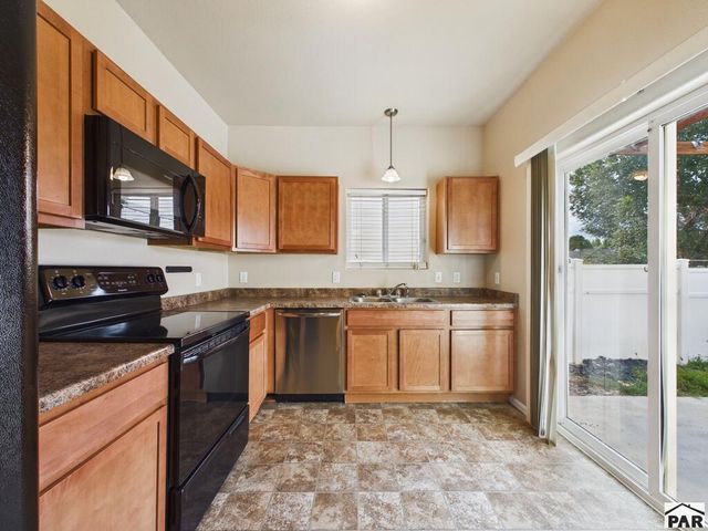 2006 ONeal Pl, Pueblo, CO 81004