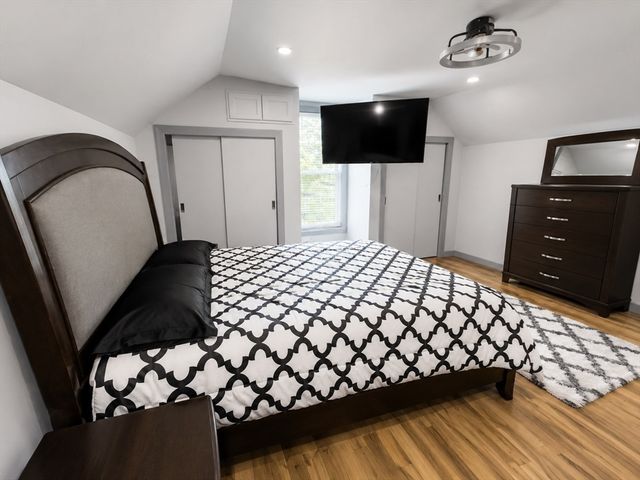 11 Wayne St, Worcester, MA 01603