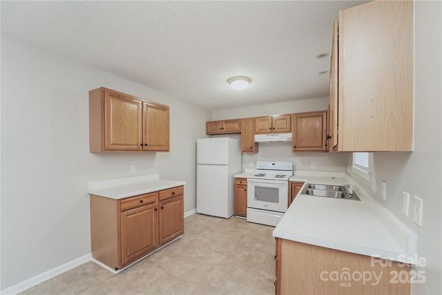 592 Rambo Road E, Rock Hill, SC 29730