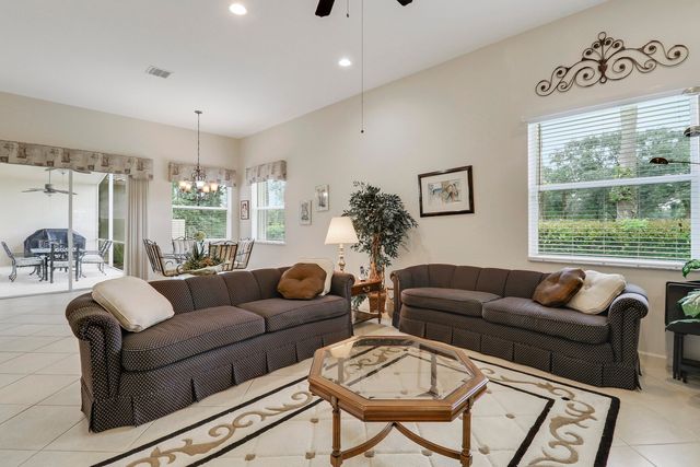 6565 Garde Road, Boynton Beach, FL 33472