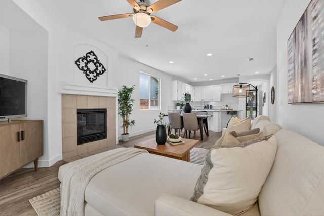 2155 Hearst St, West Sacramento, CA 95691