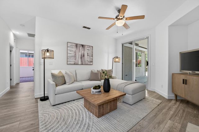 2155 Hearst St, West Sacramento, CA 95691