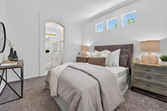 2155 Hearst St, West Sacramento, CA 95691