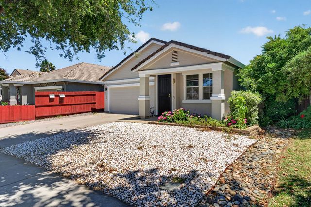 2155 Hearst St, West Sacramento, CA 95691