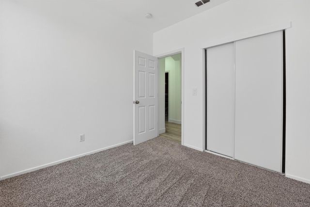 2155 Hearst St, West Sacramento, CA 95691