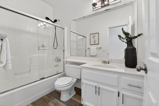 2155 Hearst St, West Sacramento, CA 95691
