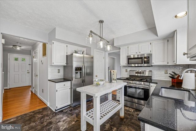 20928 SCOTTSBURY DR, Germantown, MD 20876