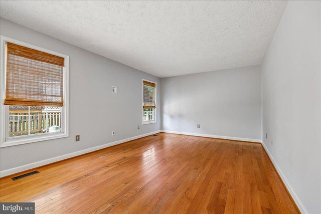 20928 SCOTTSBURY DR, Germantown, MD 20876