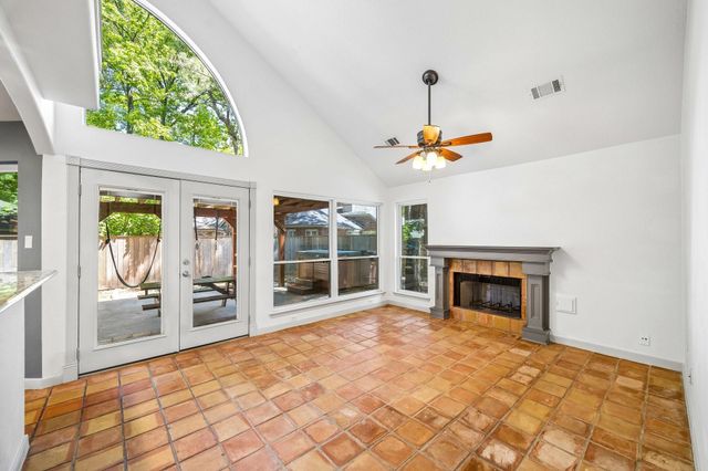 11 Cedar Chase Place, The Woodlands, TX 77381