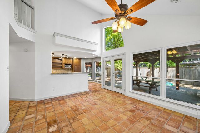 11 Cedar Chase Place, The Woodlands, TX 77381