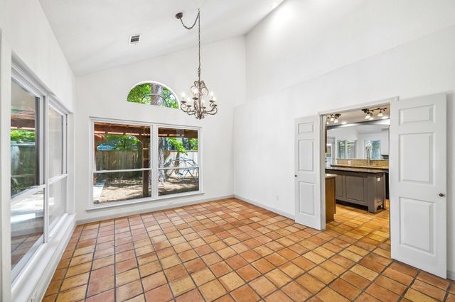 11 Cedar Chase Place, The Woodlands, TX 77381